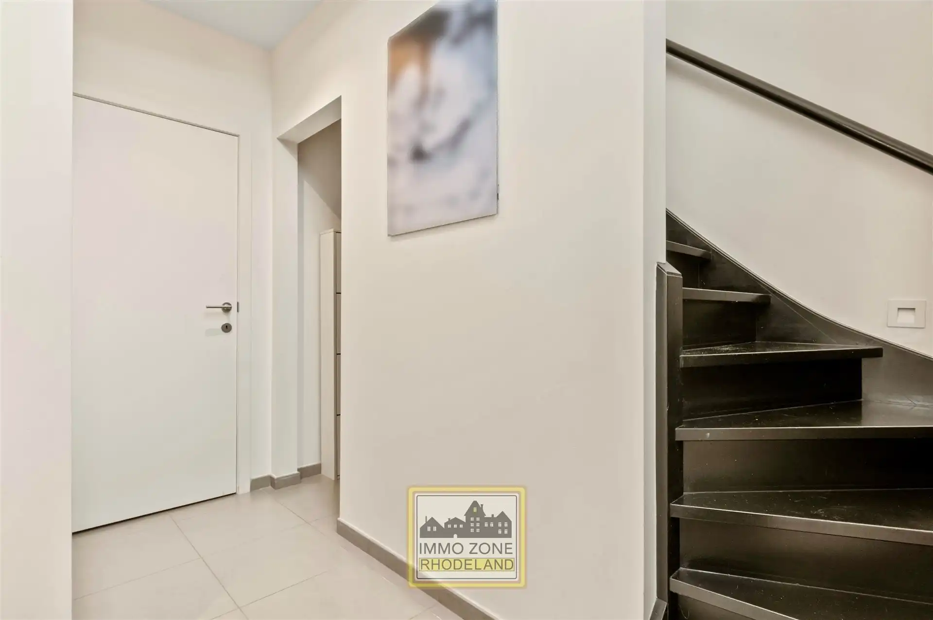 Sublieme moderne woning met prachtige tuin foto 3