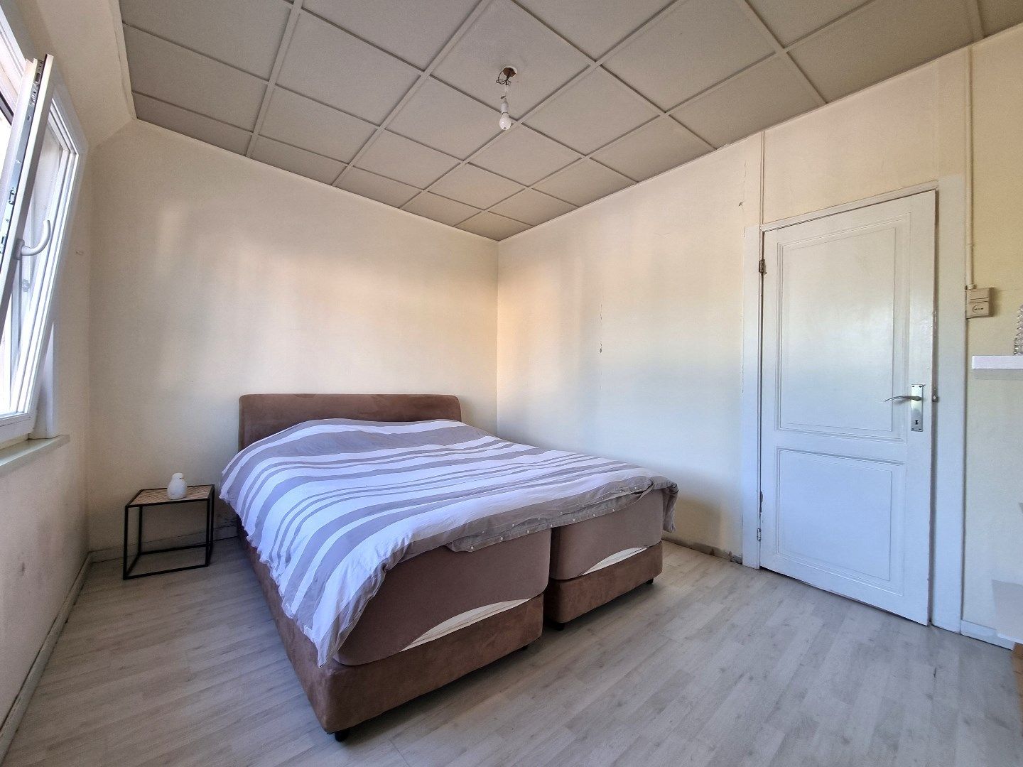 Te renoveren woning met mooie gevelbreedte (8 m) in het landelijke Lissewege foto 7