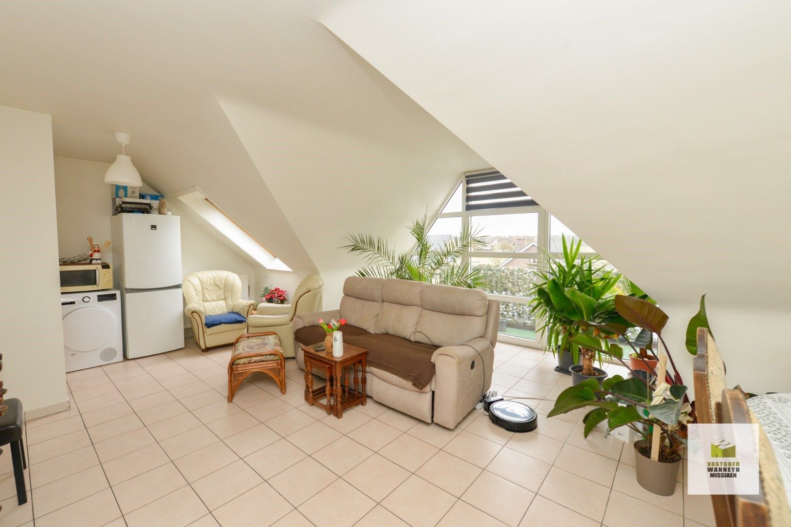 Centraal gelegen 2 slpk appartement met 2 terrassen en bovengrondse staanplaats foto 5