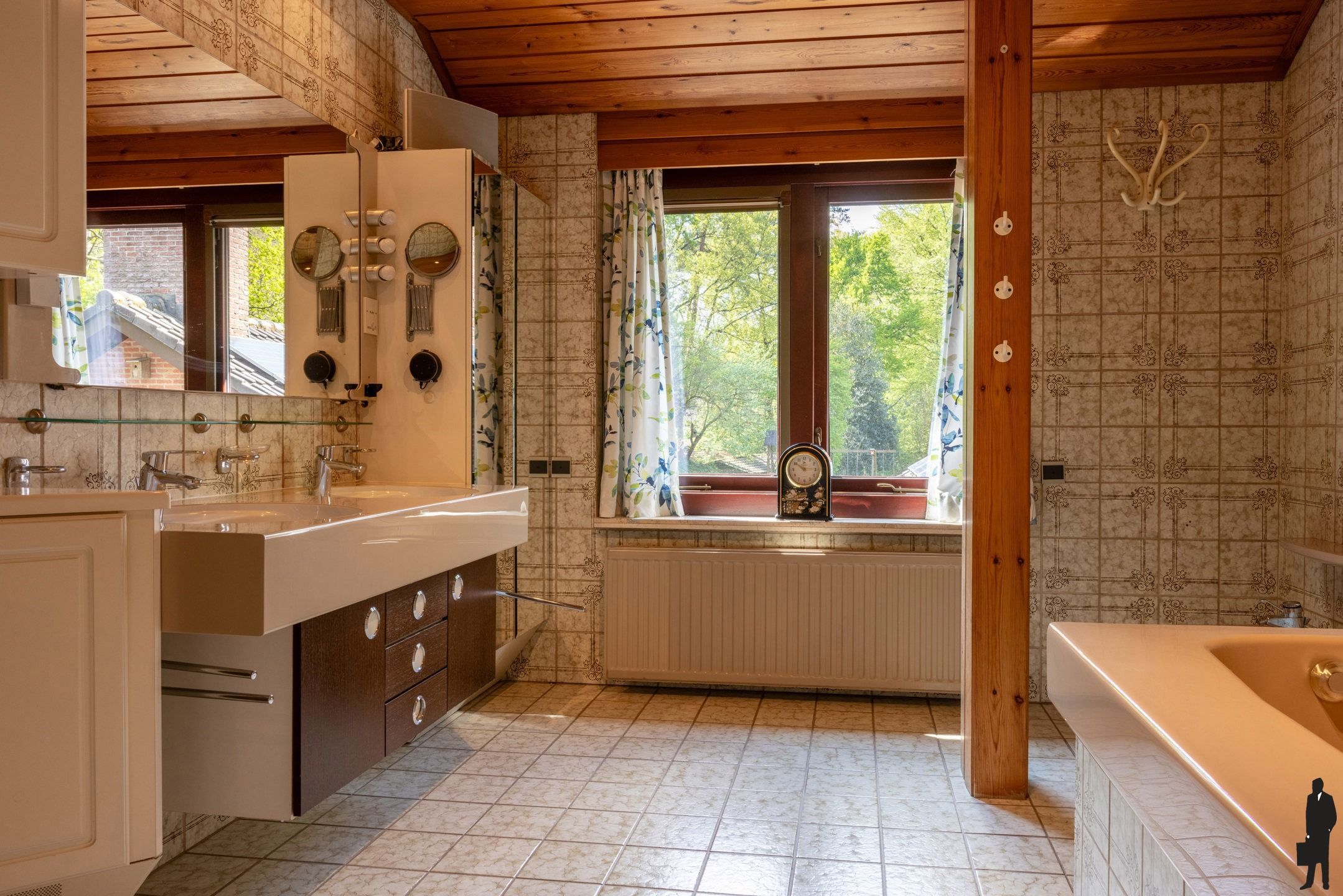 Seventiesvilla op toplocatie! foto 20