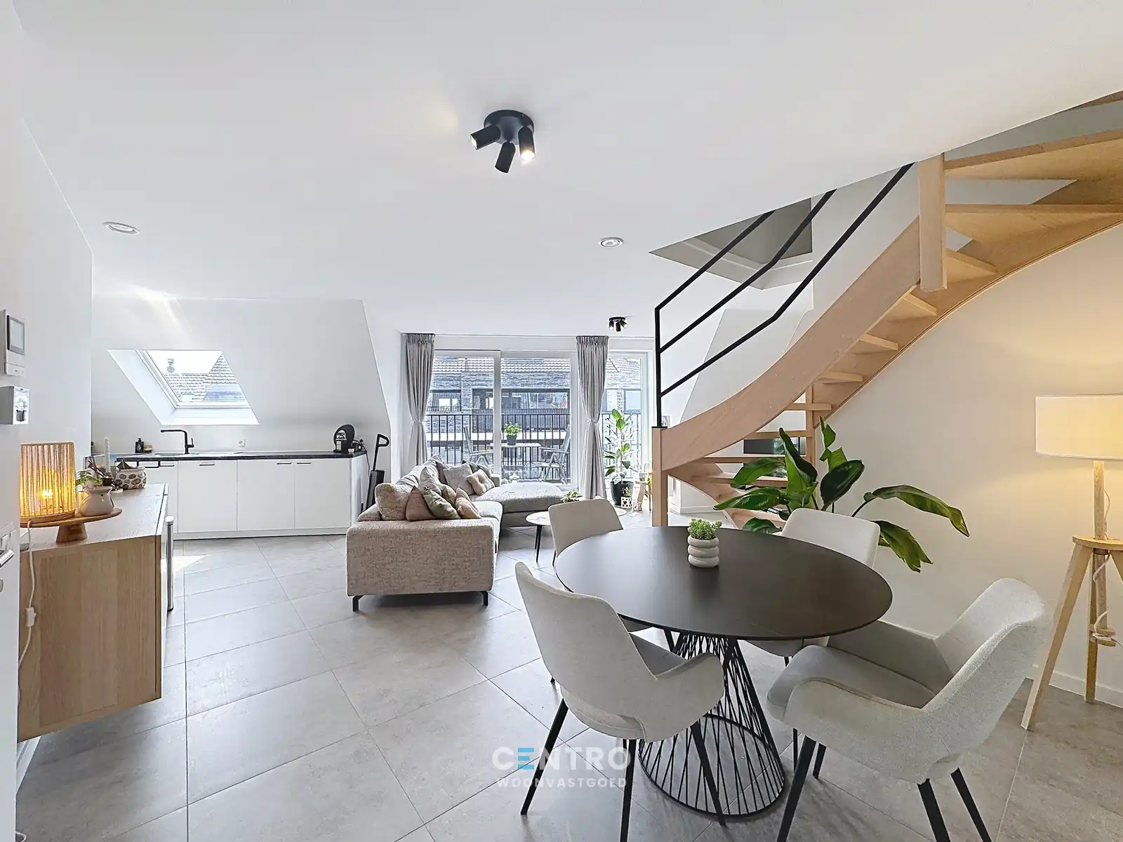 LEUK appartement met 2 slpk én 2 badkamers! foto 6