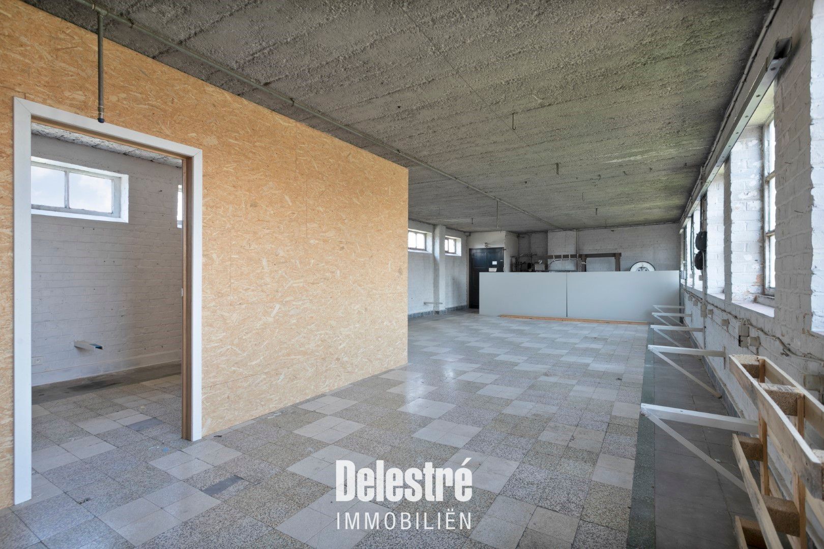 ** IN OPTIE ** LOFTVIBES 750 M2 LEO DE BETHUNELAAN.  foto 20