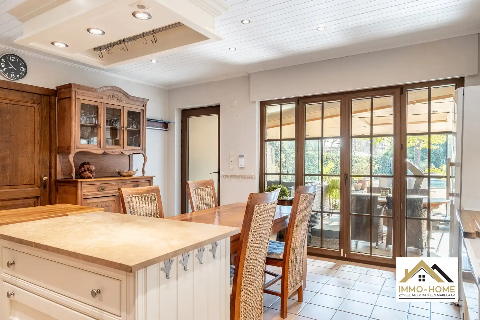 Ruime woning op topligging foto 6