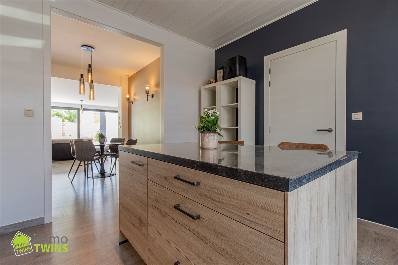 instapklare woning met oprit & tuin te Hamme foto 11