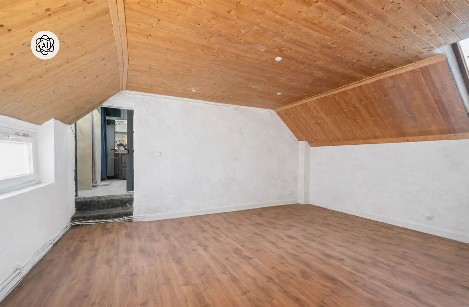 Grote karakterwoning met 5 slaapkamers en dakappartement. foto 17