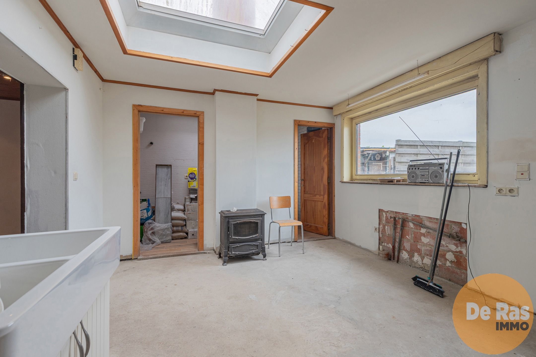 HAALTERT - Verder af te werken woning met 3 slpk en tuin! foto 8