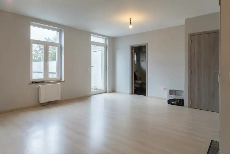 Centrum Izegem - 2 slaapkamers appartement met groot terras foto 5
