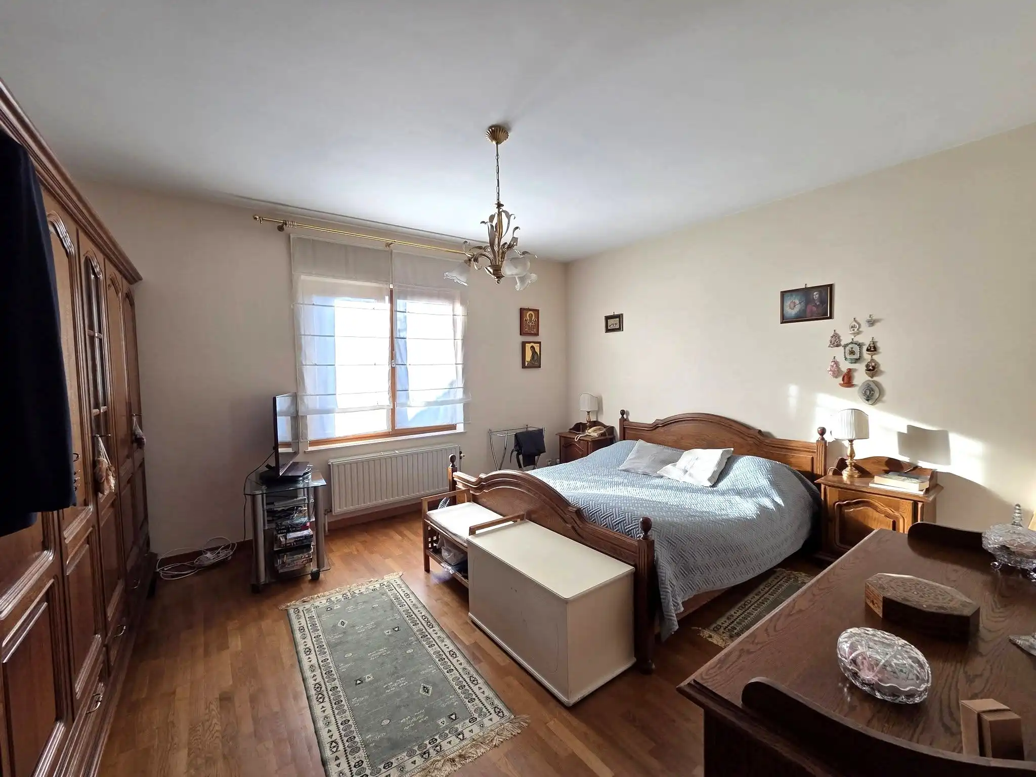 Schitterende 3-gevelwoning met 4 slaapkamers en 2 badkamers. foto 15