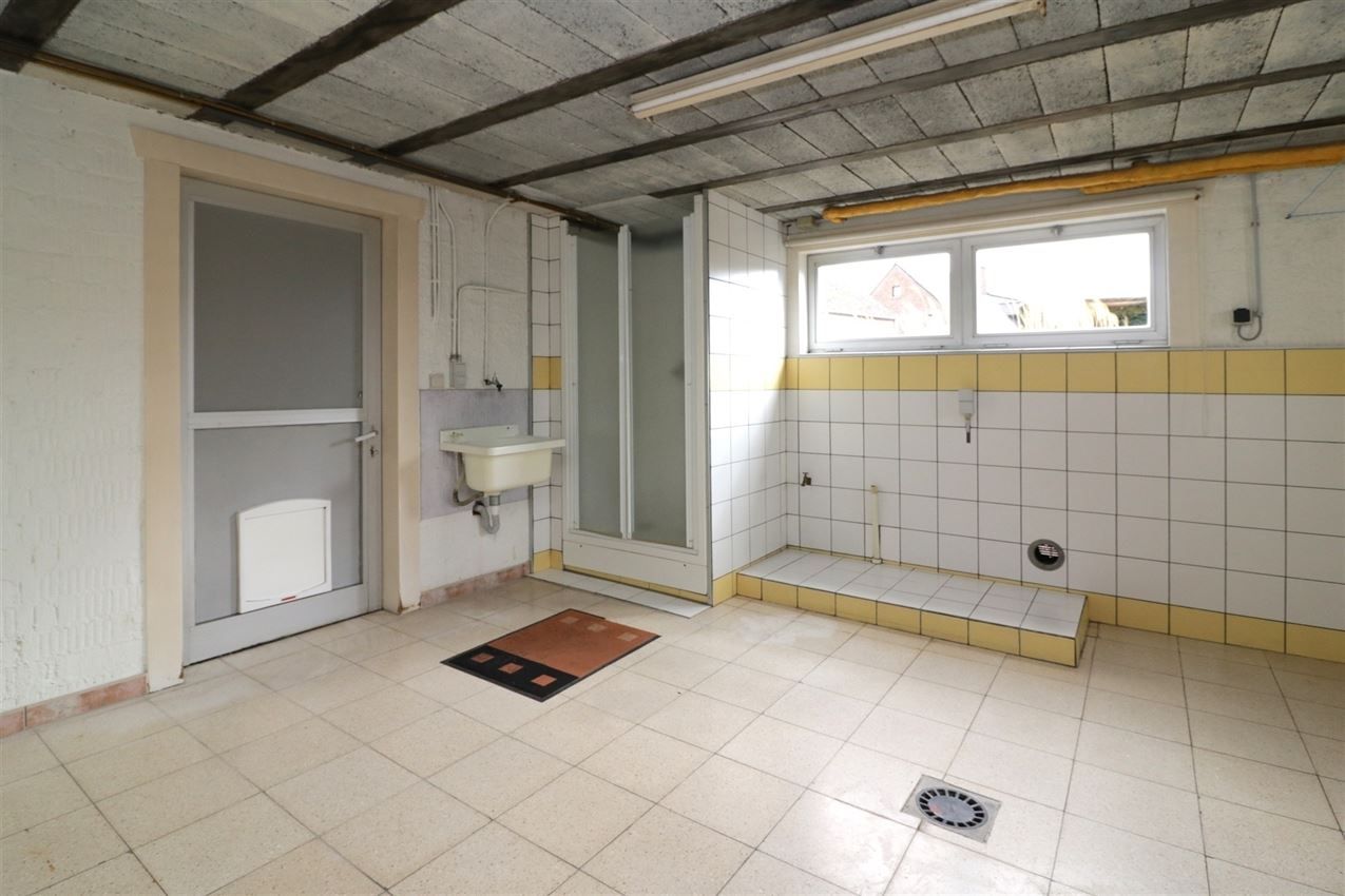 label D (geen renovatieplicht), degelijk, comfortabel en instapklaar foto 33