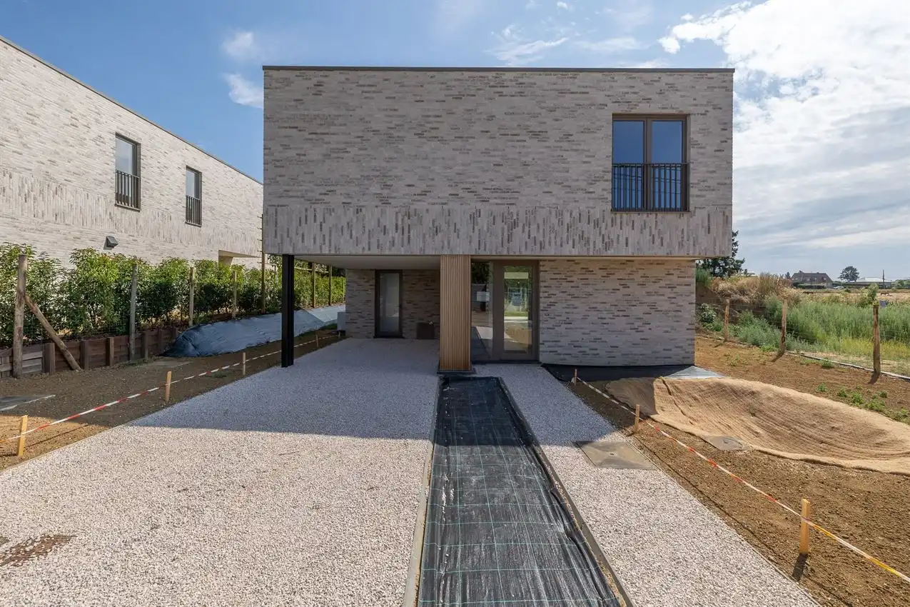 Instapklare nieuwbouwwoning met 4 slaapkamers, 2 badkamers en E-peil 9 foto 49