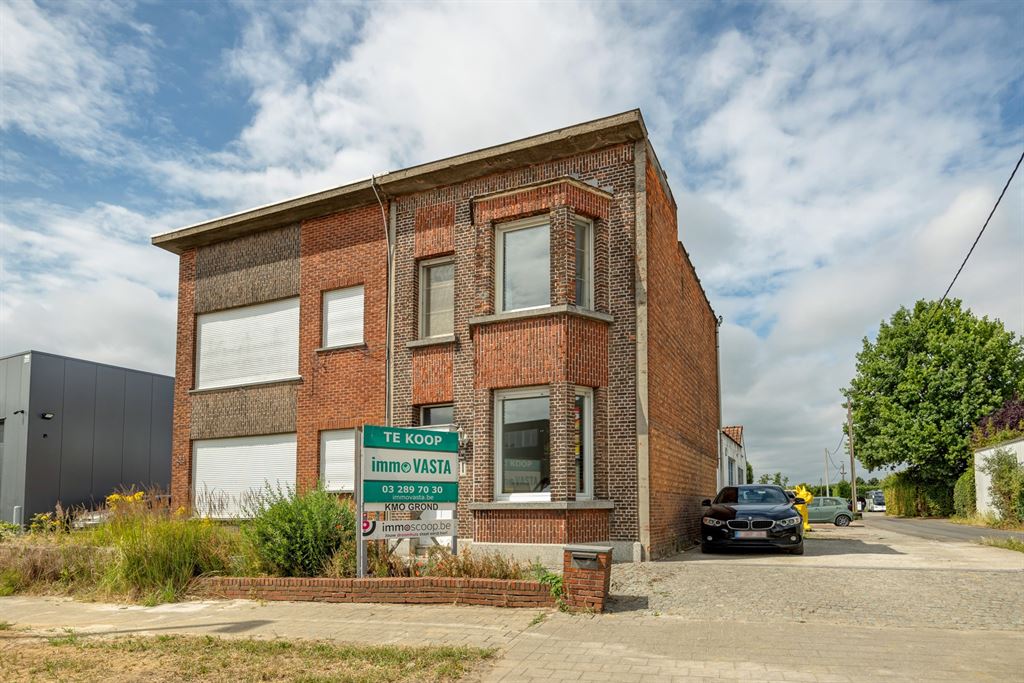 Hoofdfoto van de publicatie: karaktervolle, te renoveren woning