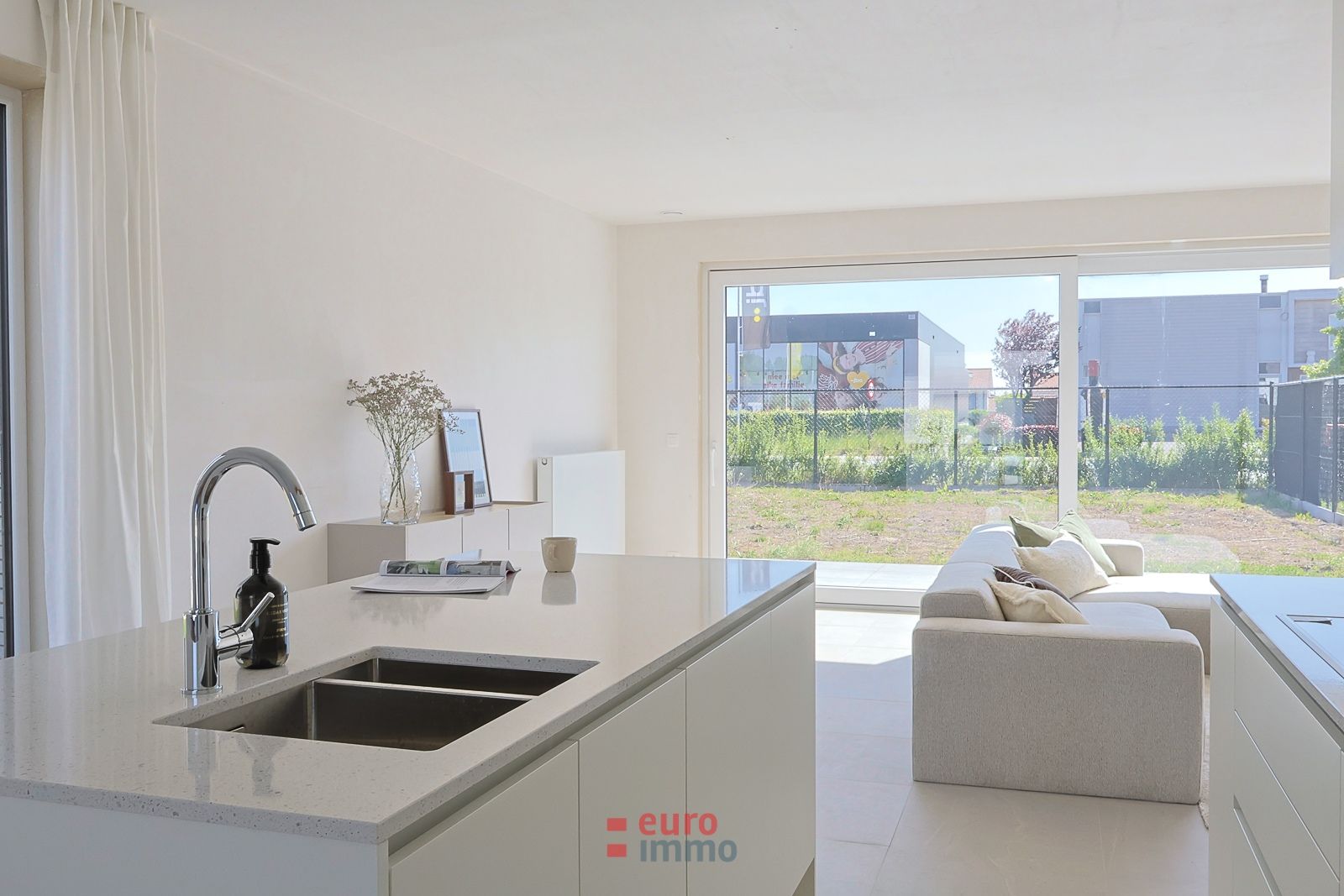 Luxueuze nieuwbouwwoning op centrale locatie in Torhout! foto 16