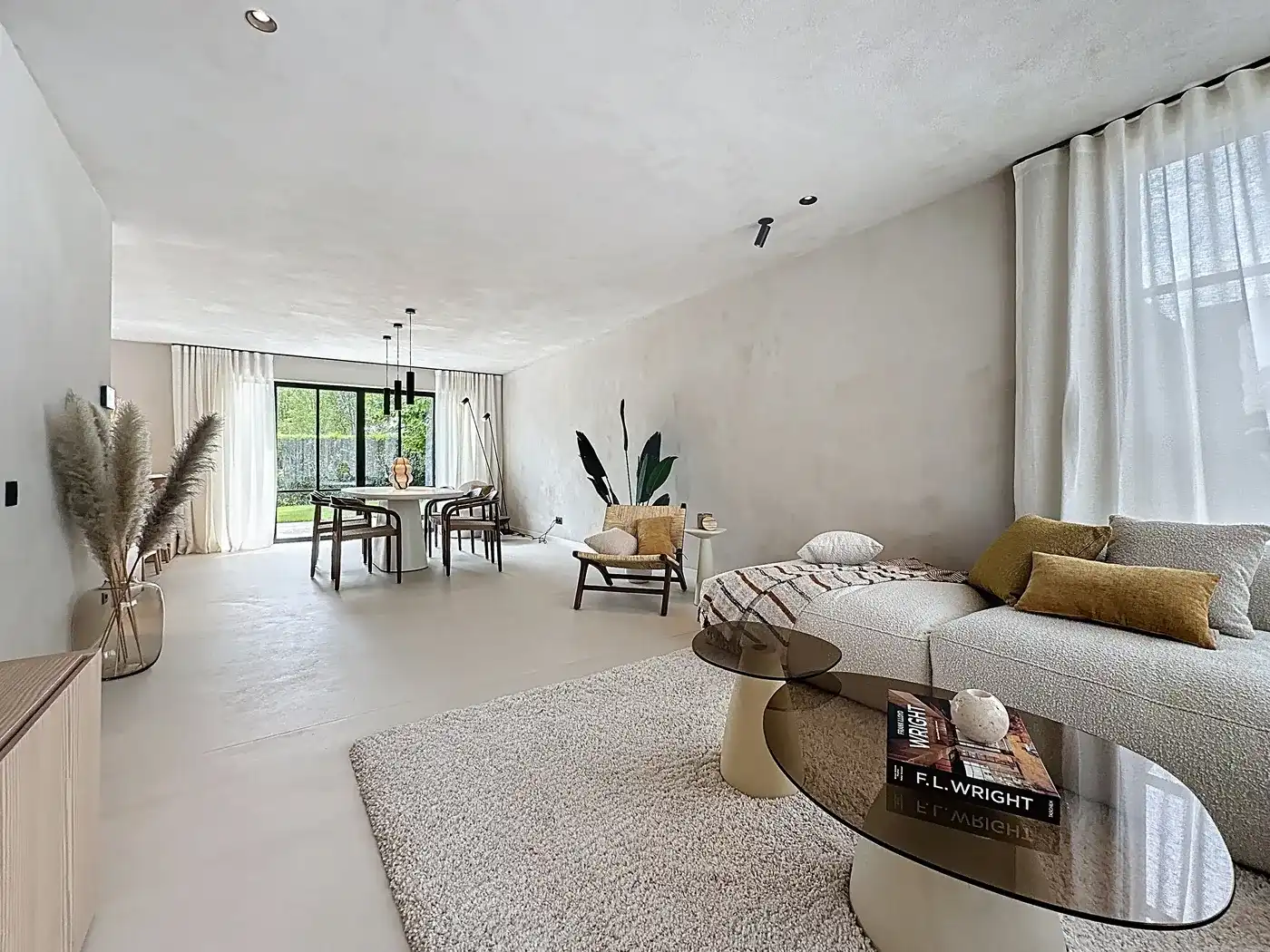 Zeer stijlvol afgewerkte en instapklare woning te Retranchement. foto {{pictureIndex}}