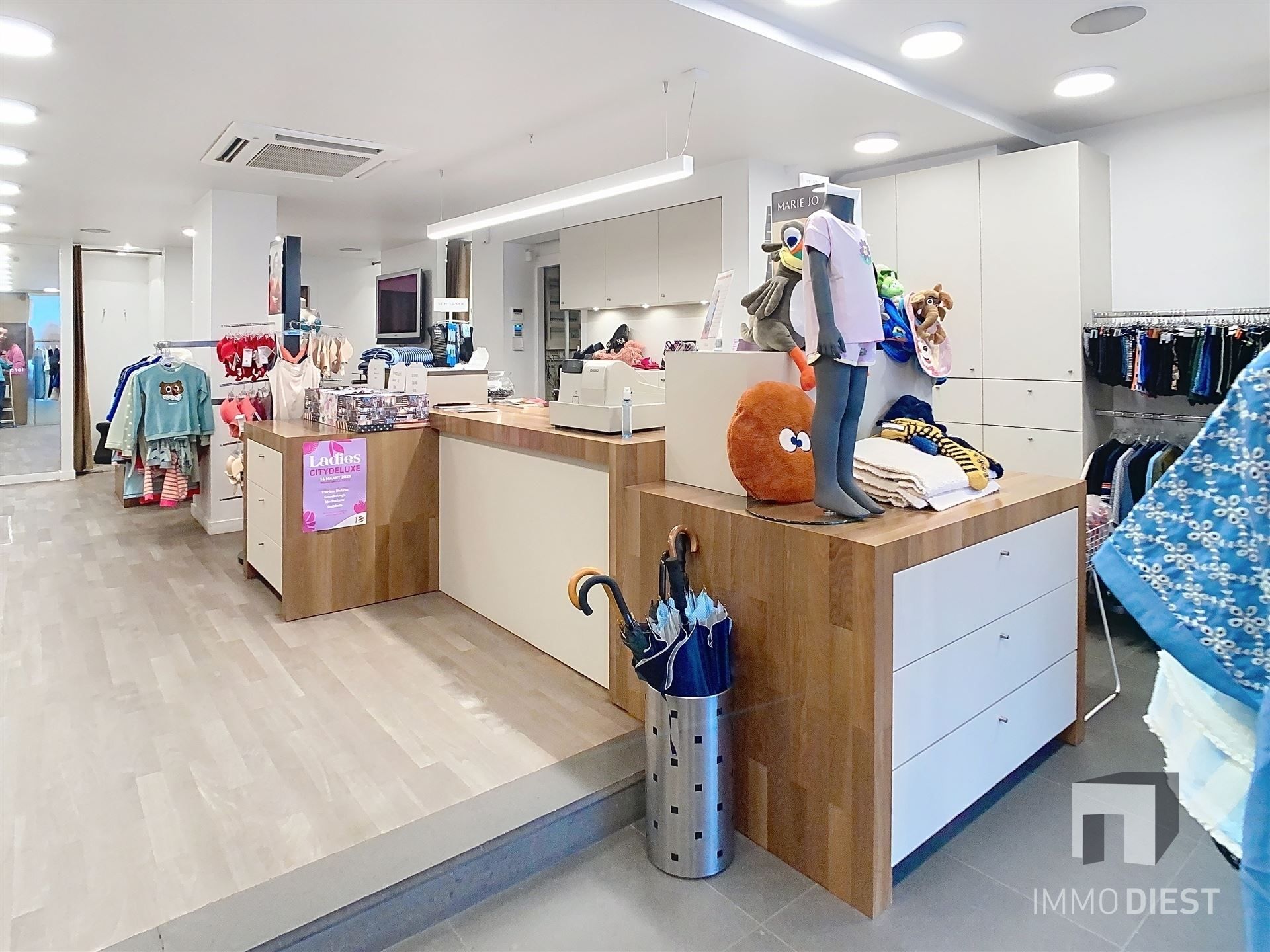 Handelshuis met woonst in centrum Diest foto 6