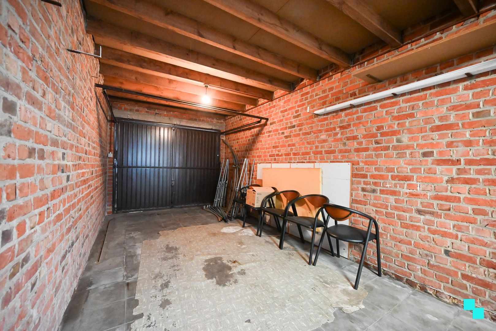 Rustig gelegen ééngezinswoning nabij centrum Izegem met garagebox en uitweg foto 16