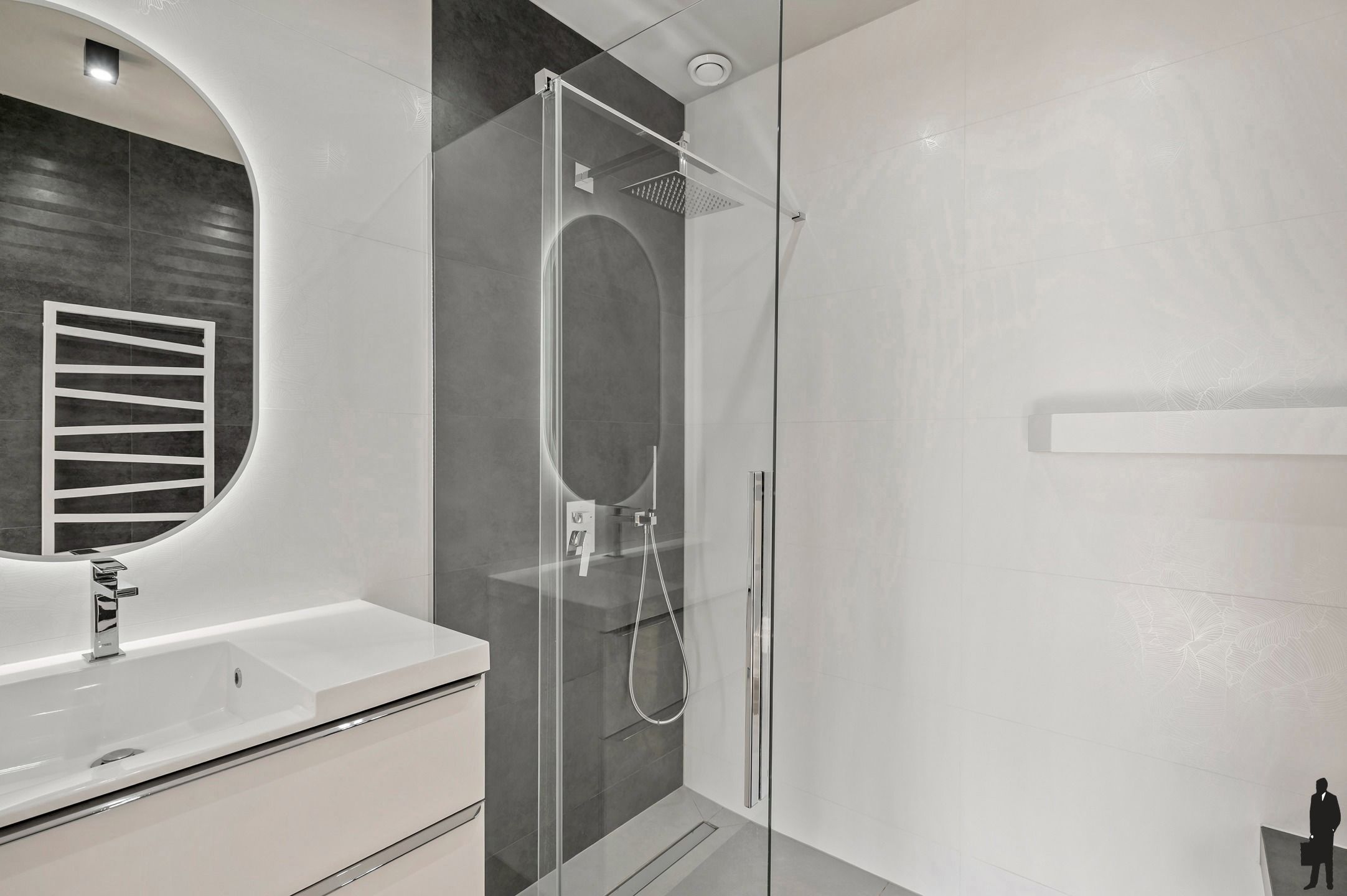 Luxueus afgewerkte penthouse met privé-lift op toplocatie. foto 19