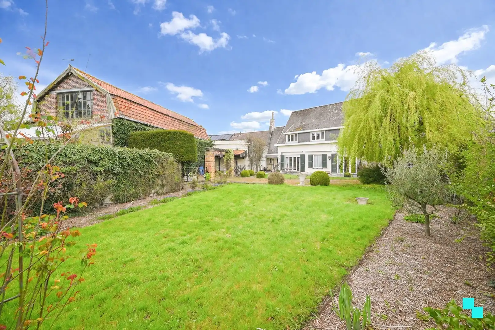 Karaktervolle villa met zonnige tuin/bijgebouw en unieke charme foto 28