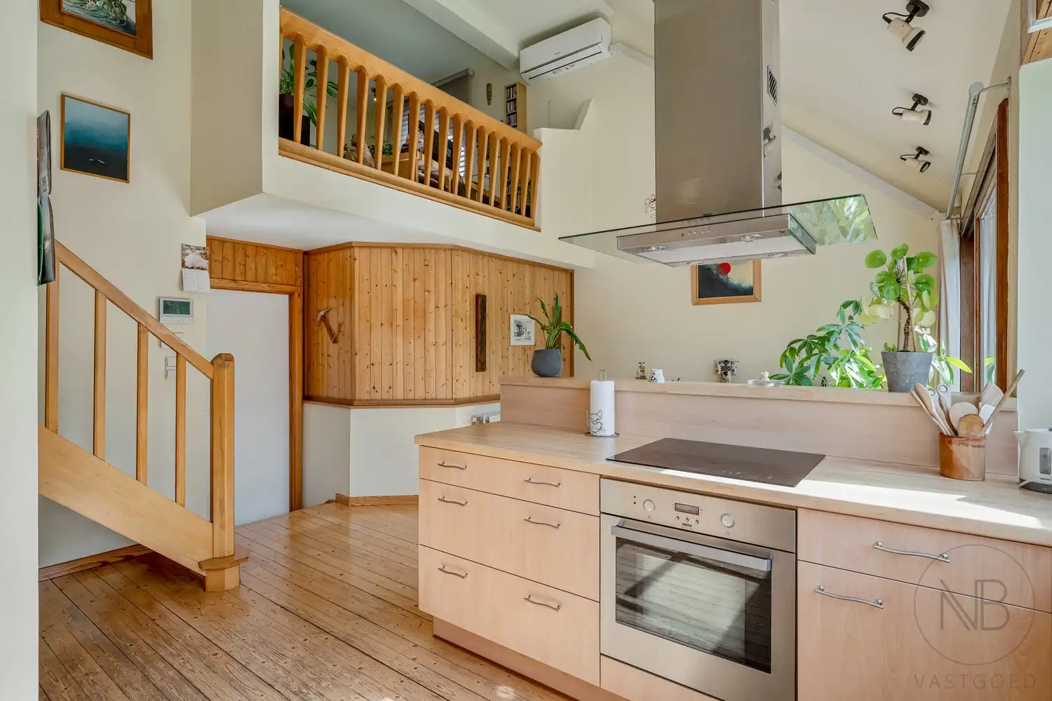 Een uitzonderlijke eigendom voor ondernemers en zelfstandigen die wonen en werken op één locatie willen combineren. foto 19