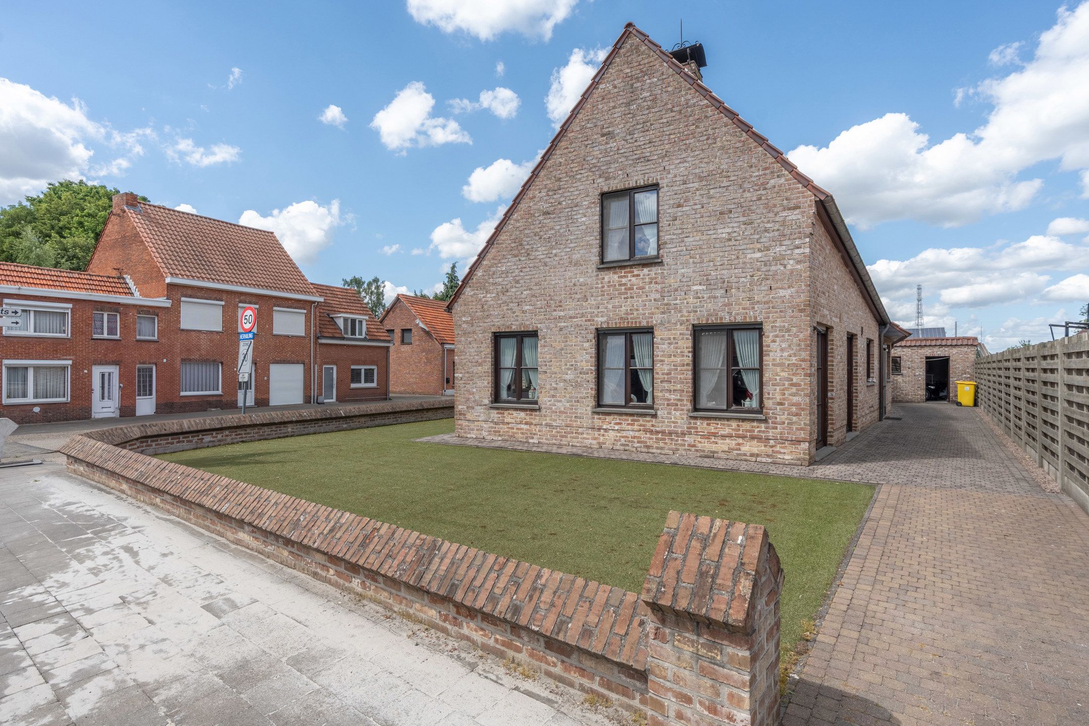 Ruime gezinswoning met 3 slaapkamers nabij centrum Beerse foto 32