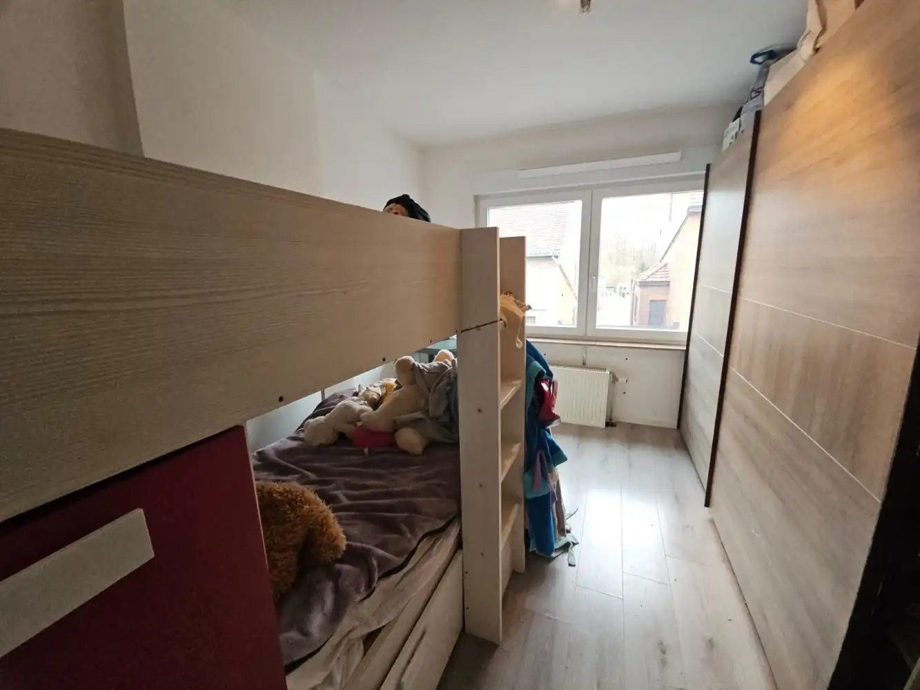 Gerenoveerde woning met 5 slaapkamers en tuin vlakbij de dorpskern foto 14