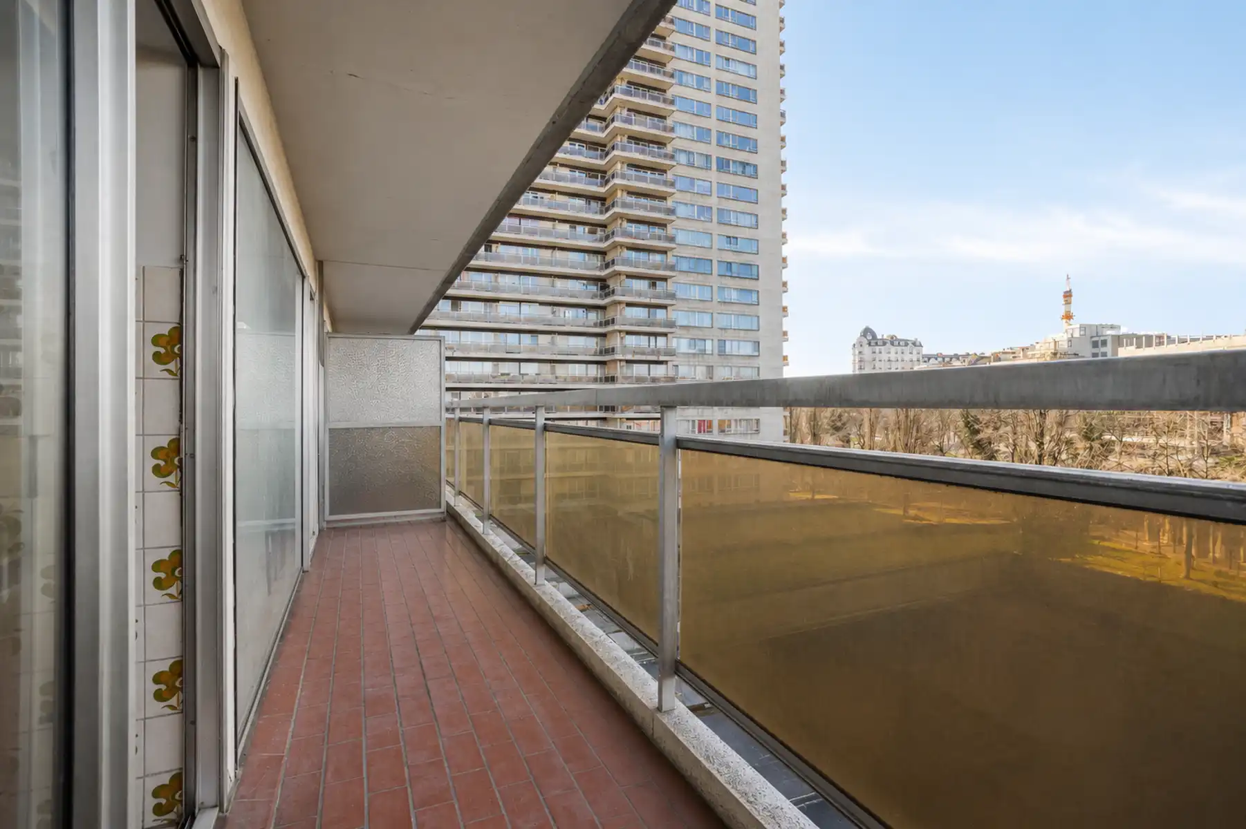Ruim 3-slaapkamerappartement met terras foto 15