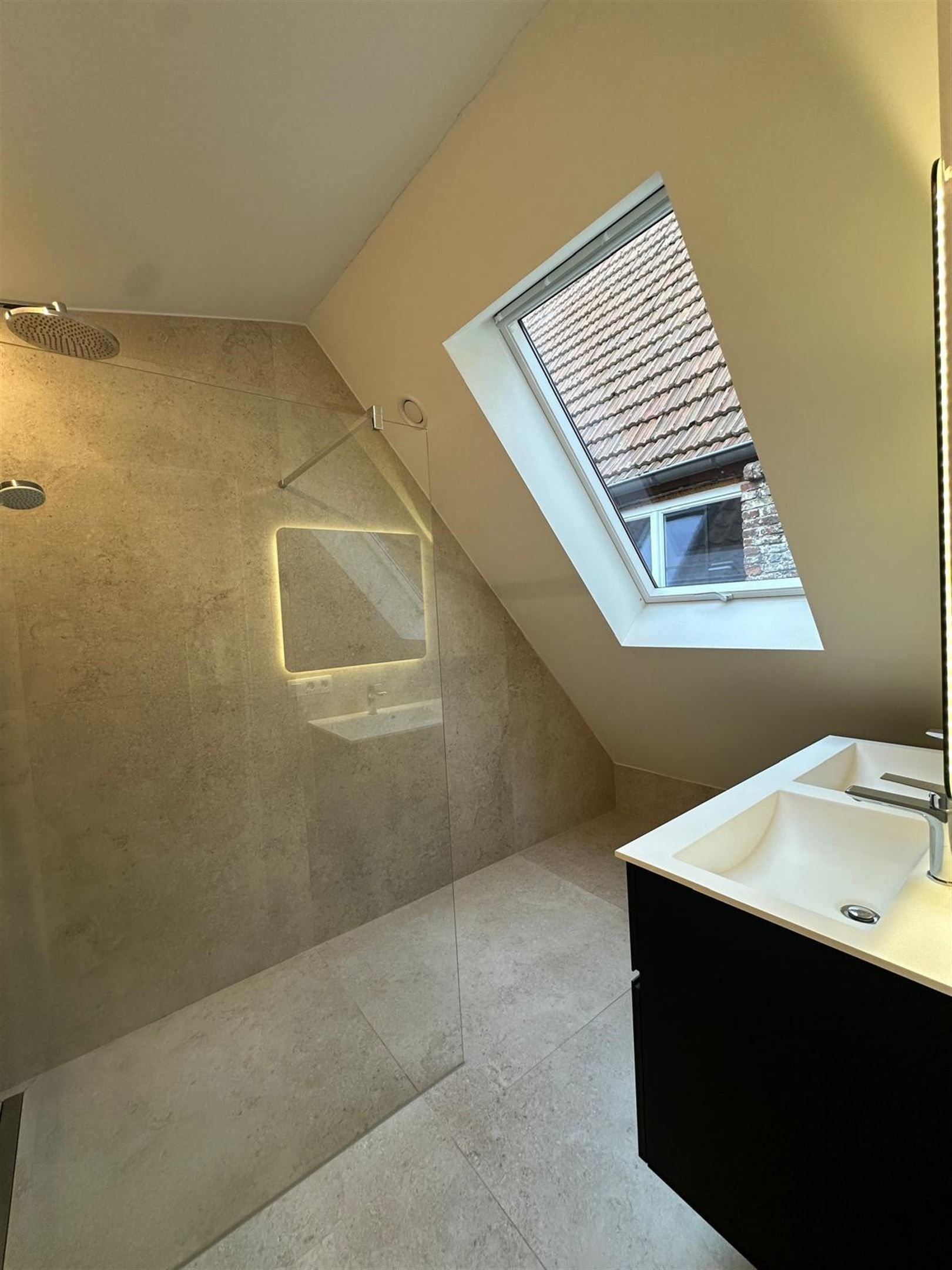 Nieuwbouw app te huur in vroegere snijschool foto 11