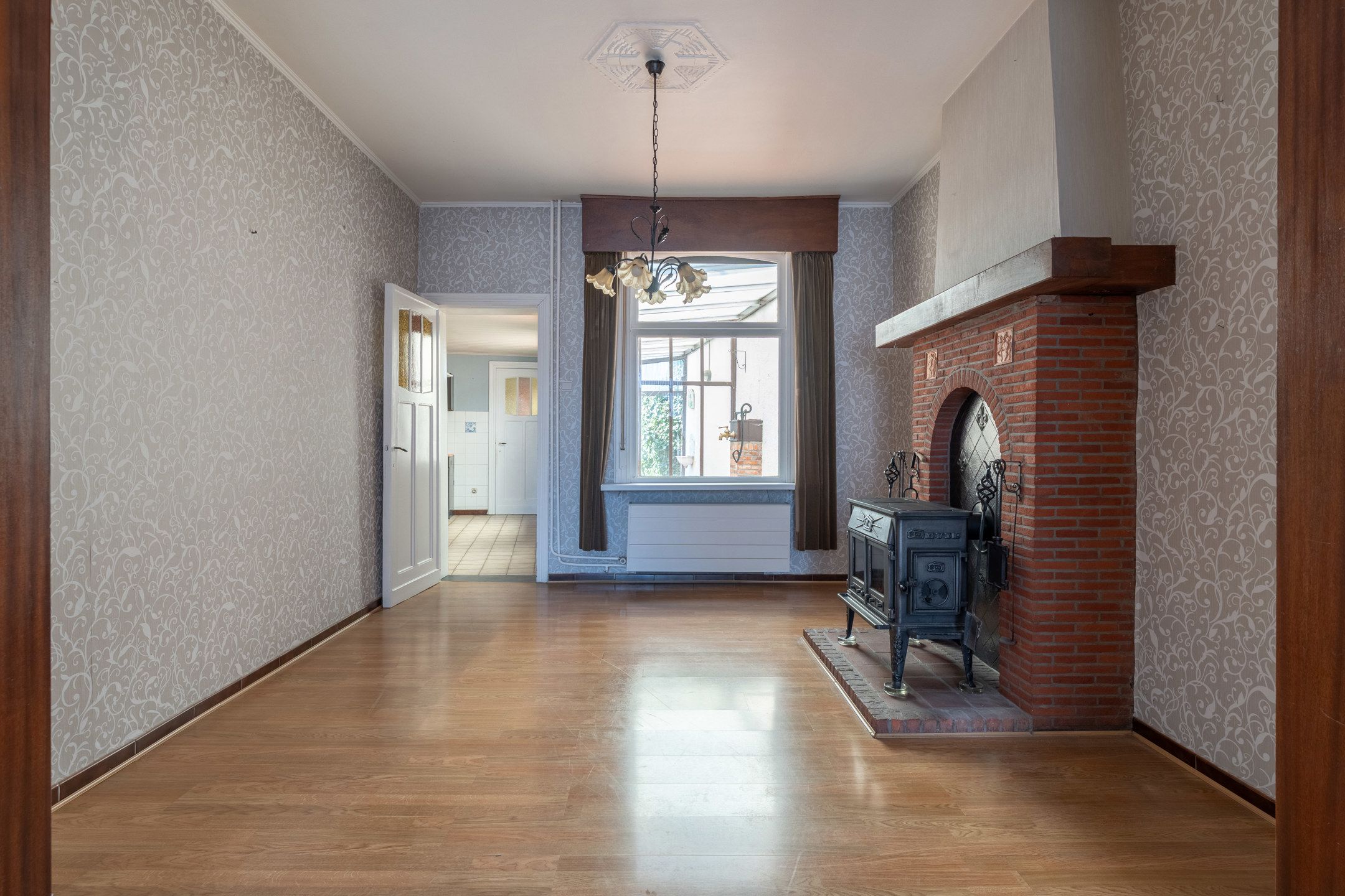 Te renoveren woning met 4 slpks en tuin te Gierle foto 6