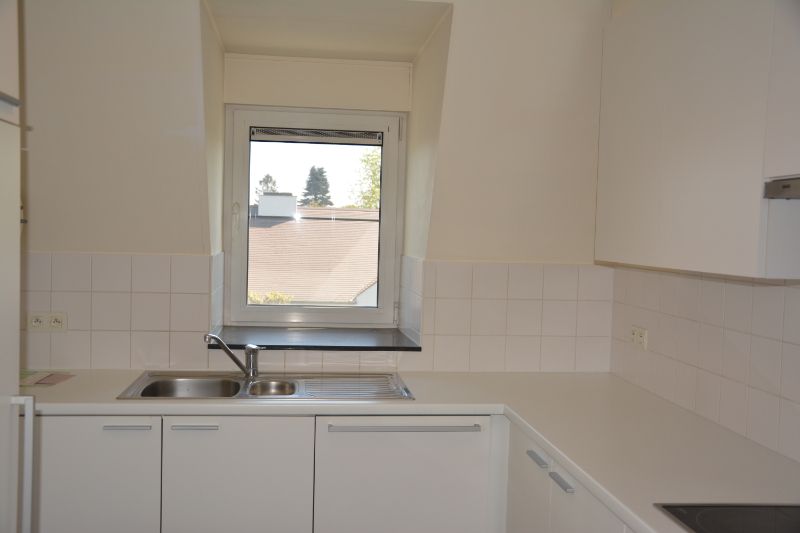 lichtrijk appartement te huur + garage op wandelafstand van centrum Waregem foto 3