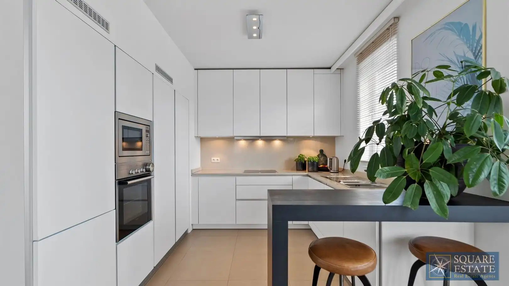 Charmante duplex gelegen op de prachtige Marktplein foto 4