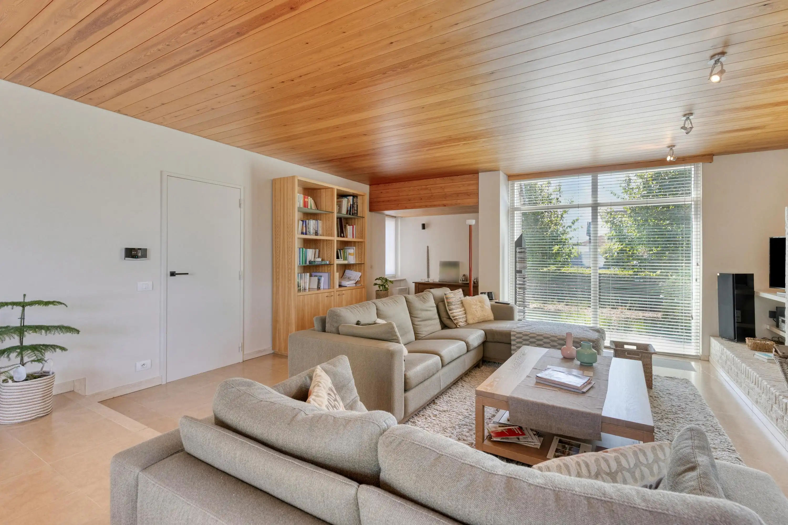 Villa te koop met prachtig zicht op groen te Wingene foto 4