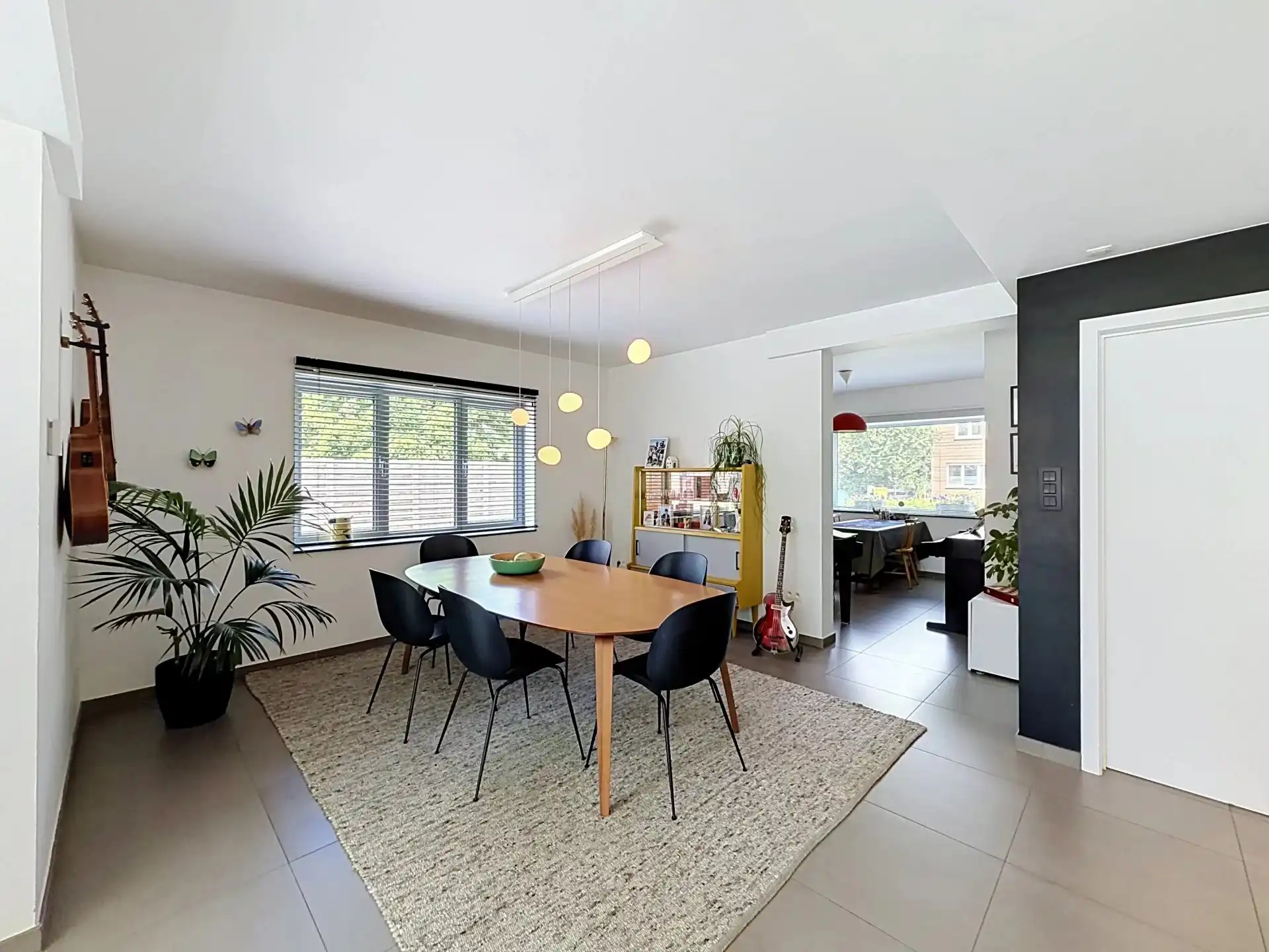 Verrassend ruime instapklare woning met 3 slaapkamers op een mooi perceel. foto 11