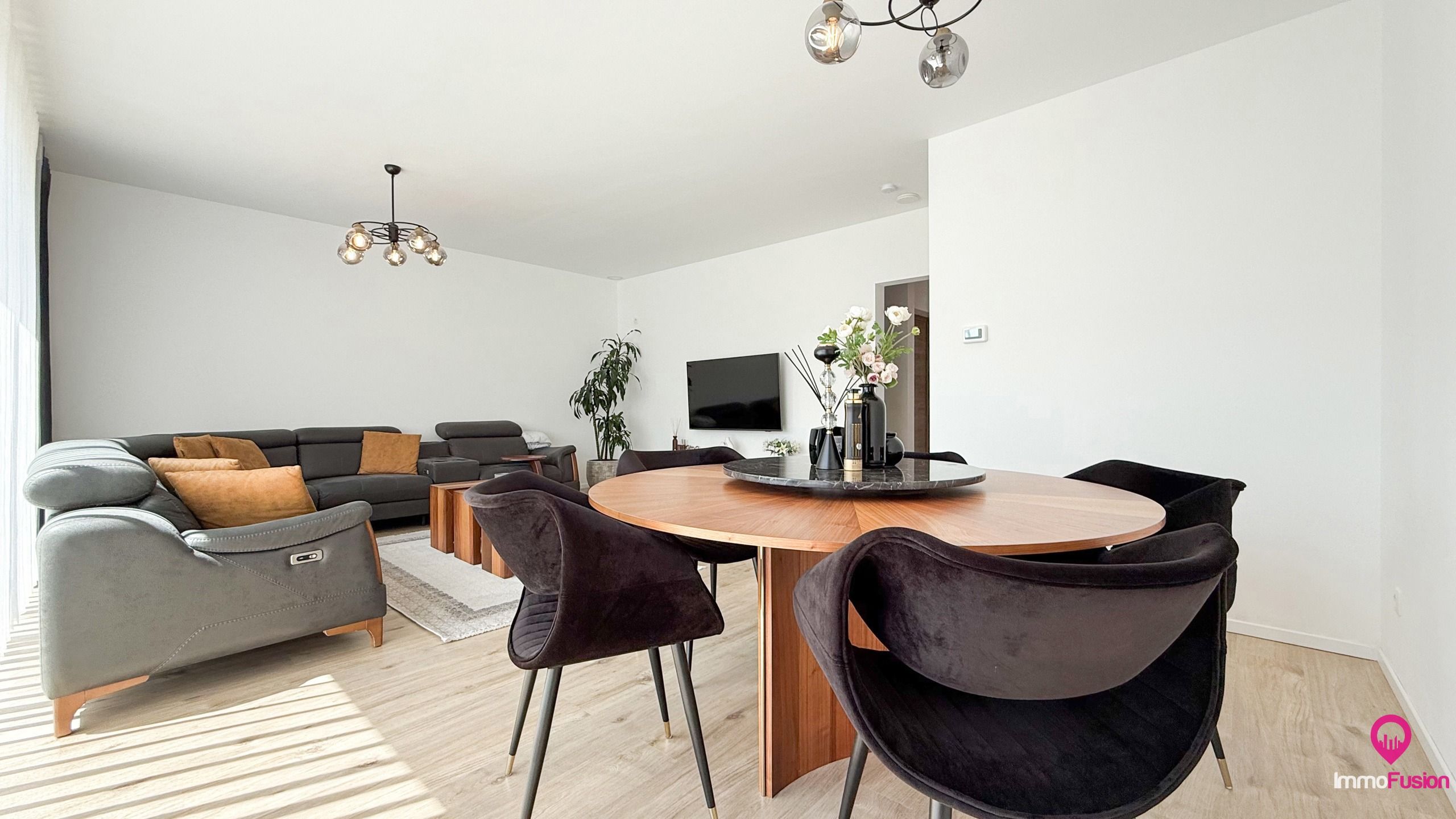 Halfopen nieuwbouw met 4 slaapkamers gelegen te Berkenbos! foto 2