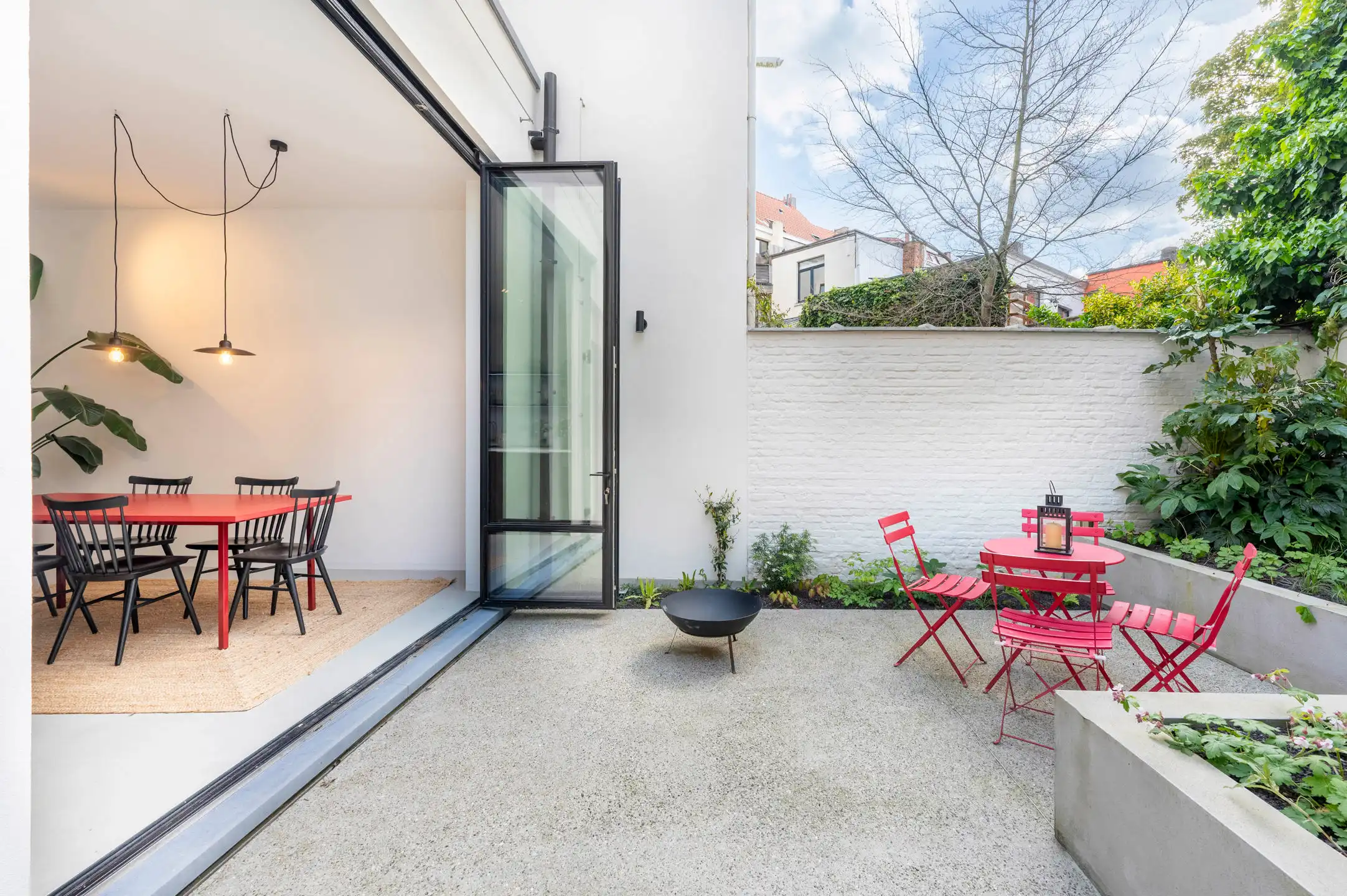 ANTWERPEN-ZUID - Gerenoveerd herenhuis met tuin  foto 5