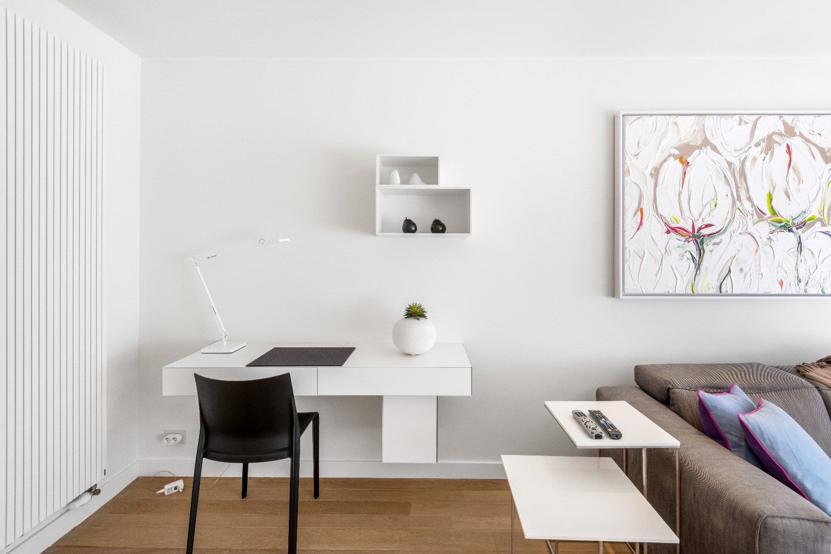 Aangenaam appartement met groot zonneterras gelegen in een rustige zijstraat van de Dumortierlaan. Parking mogelijk. foto 6