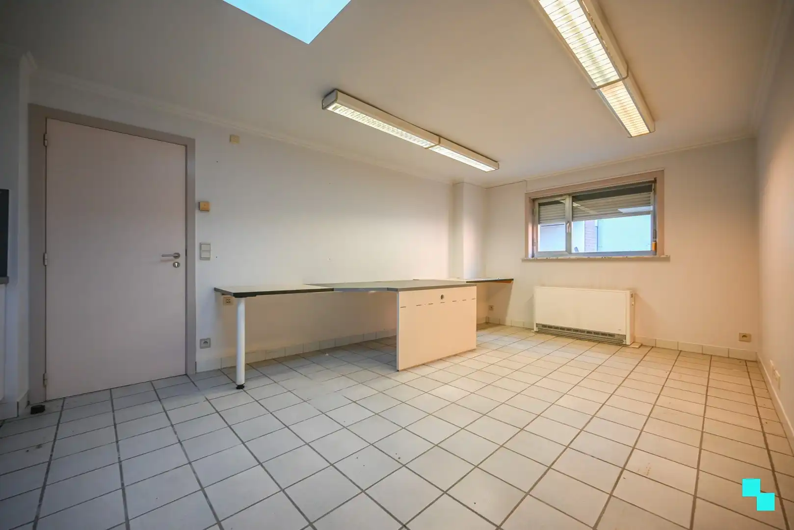 Commerciële ruimte van 114 m² met garagebox in centrum Izegem foto 9