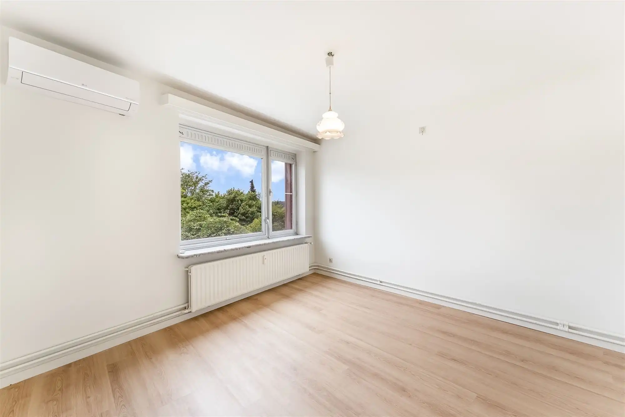 INSTAPKLAAR APPARTEMENT MET 2 SLPKS EN LIFT IN CENTRUM BALEN foto 7