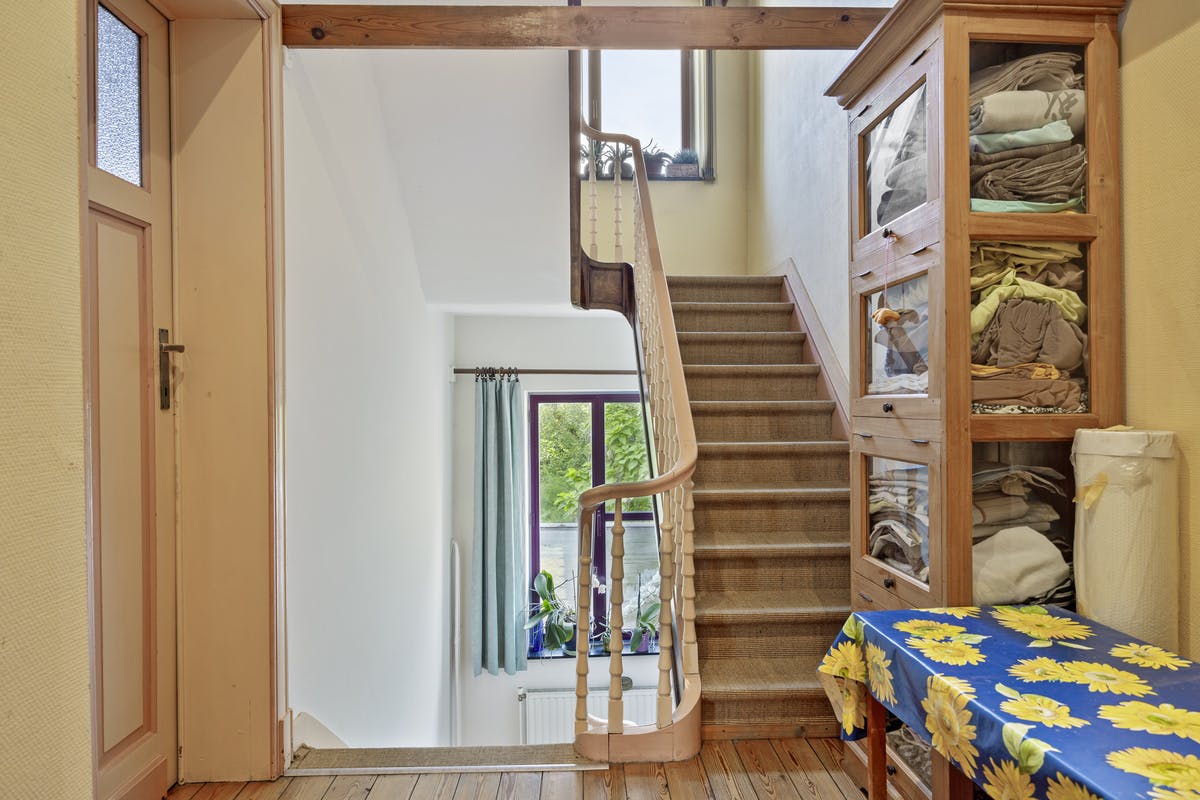 Charmant en ruim huis met 2 garageboxen in hartje Vilvoorde foto 12