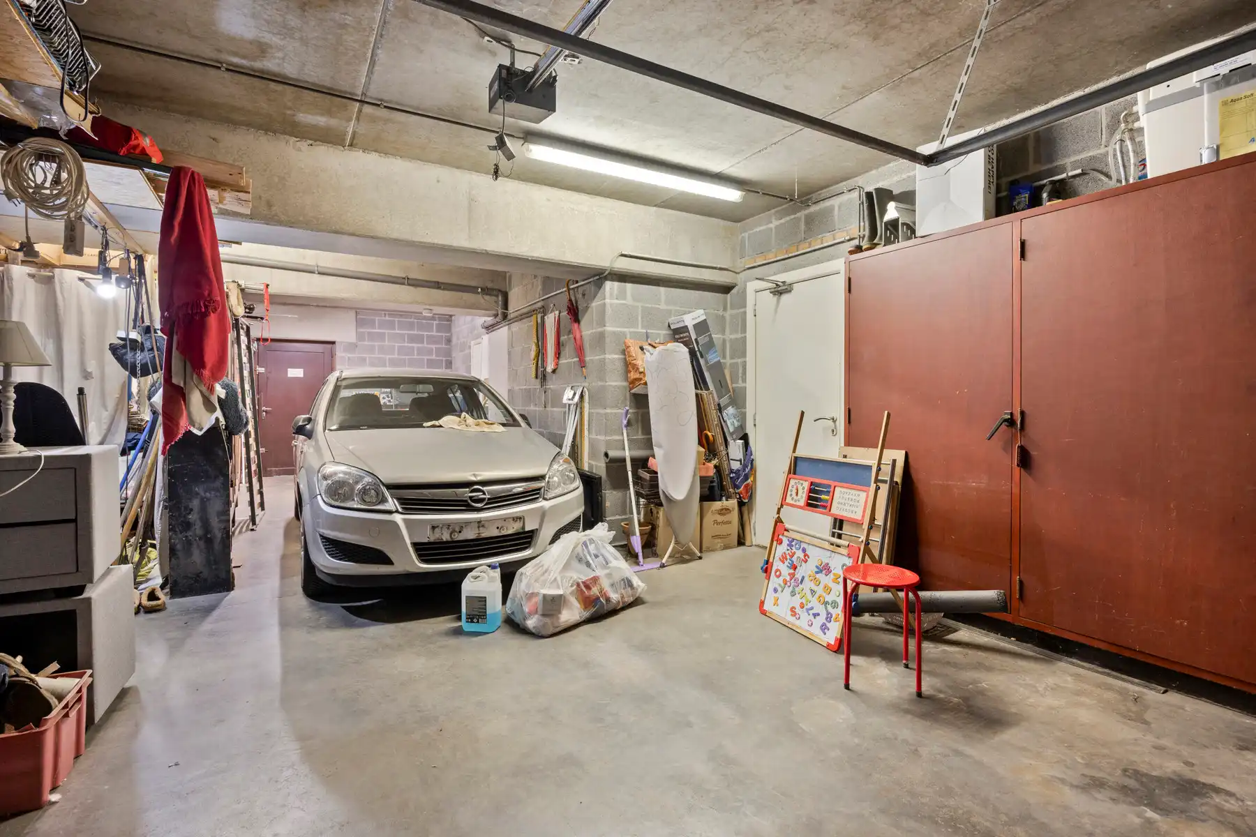 CENTRAAL GELEGEN 2-SLAAPKAMERAPPARTEMENT MET PARKEERPLAATS IN ZELLIK! foto 17