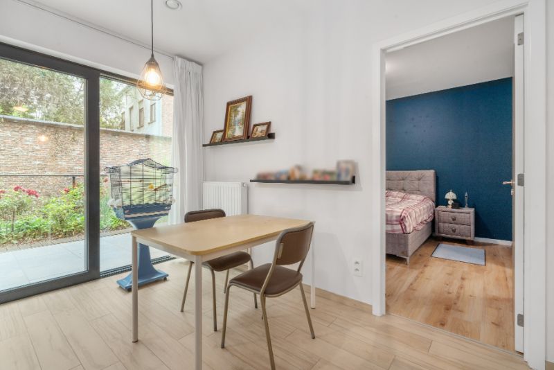 Instapklaar gelijkvloers appartement in het hart van Lokeren! foto 5