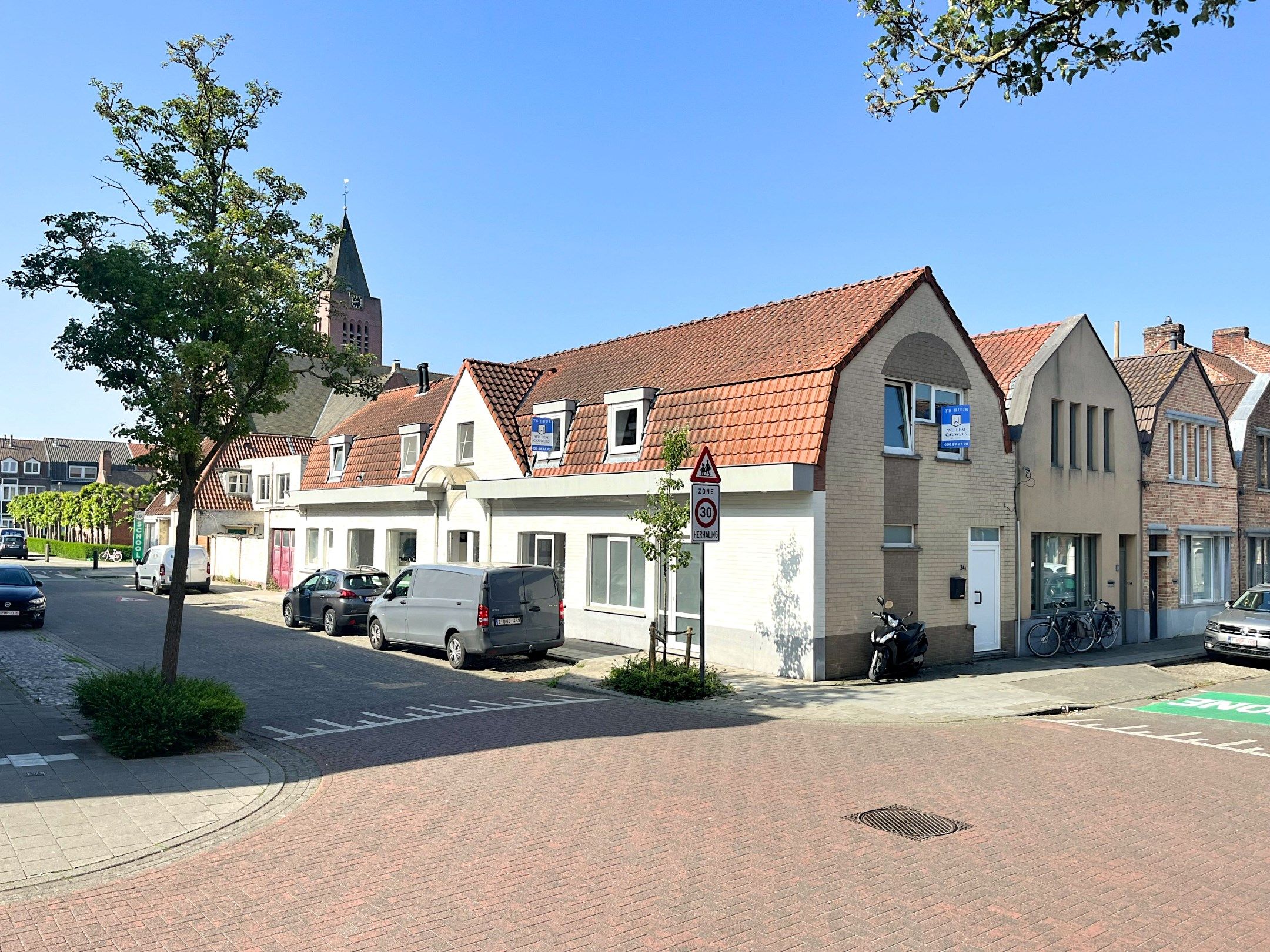 Verzorgd 2 slaapkamer-appartement op Sint-Jozef (Brugge)  foto {{pictureIndex}}
