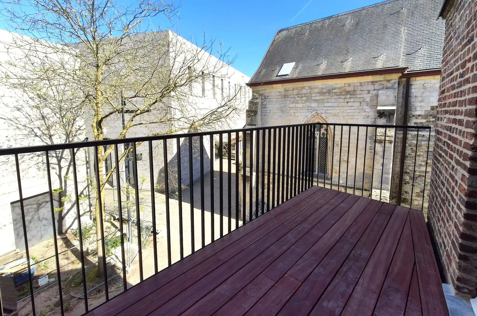 NIEUW APPARTEMENT MET TERRAS foto 3