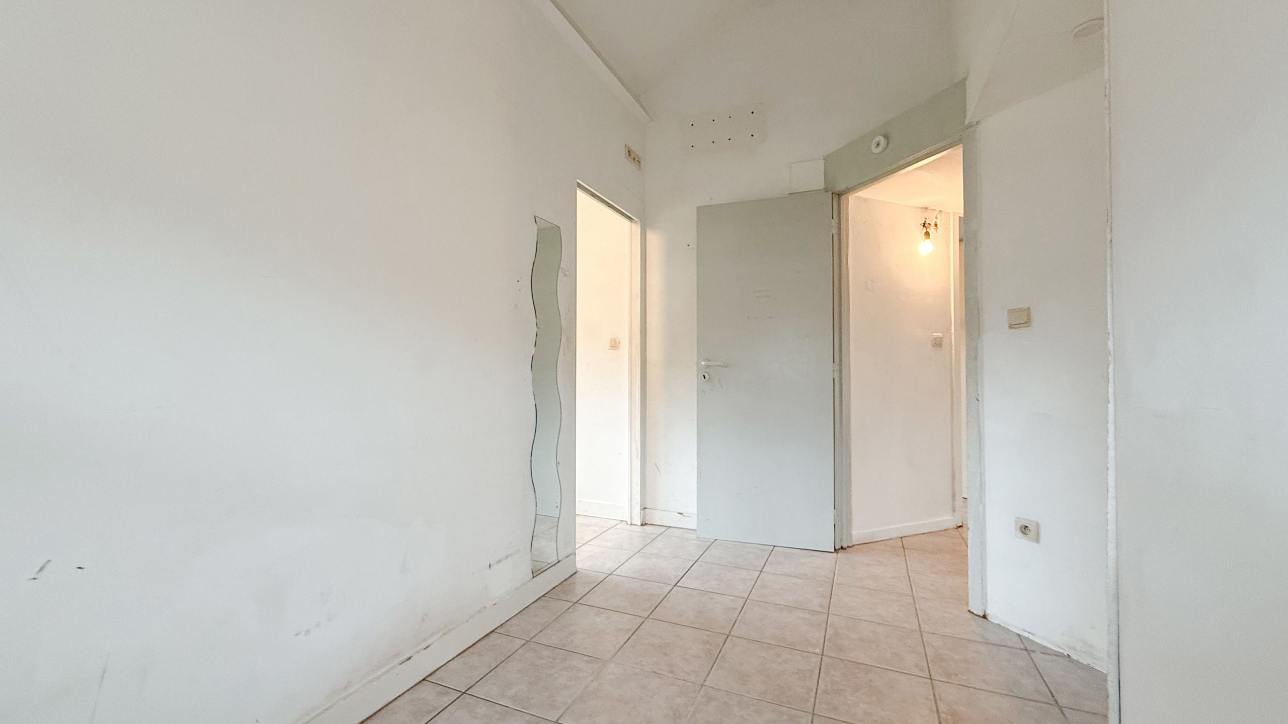 Te renoveren woning met grote tuin in doodlopende straat! foto 25