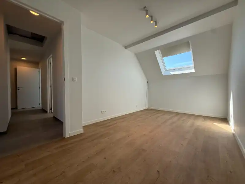 Prachtig ruim BEN-penthouse met 3 slpks, 2 terrassen én overdekte parking in het centrum van Houthalen foto 16