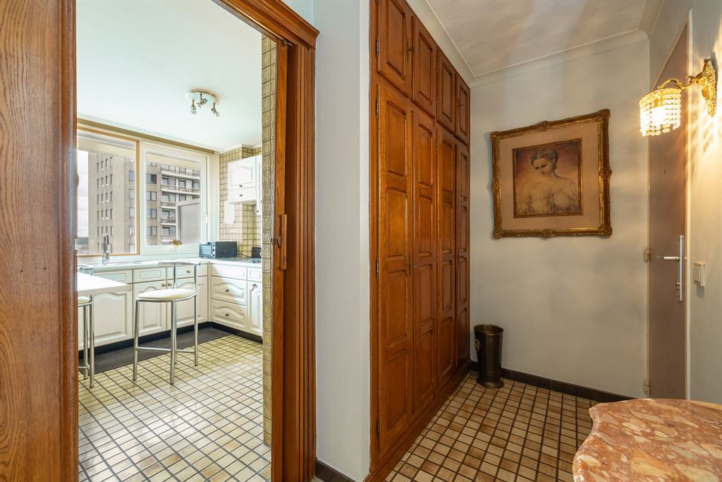 Ruim en lichtrijk appartement met groen uitzicht foto 5