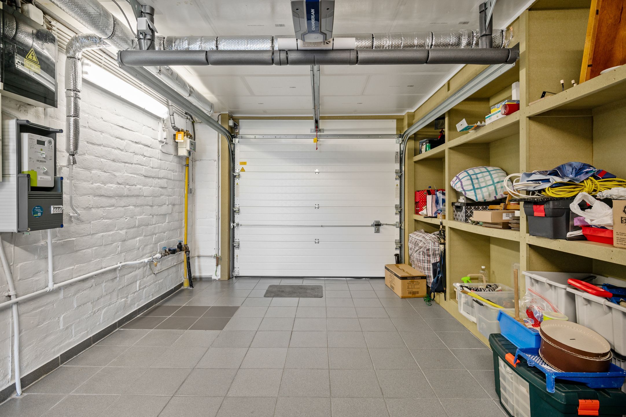 Instapklare woning te Ekeren-Donk. foto 15
