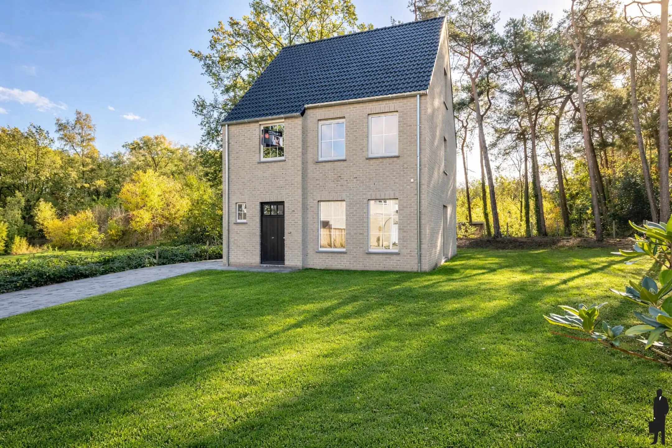 Nieuwbouwwoning met 3 slpk. en riante zolder nabij groen foto {{pictureIndex}}