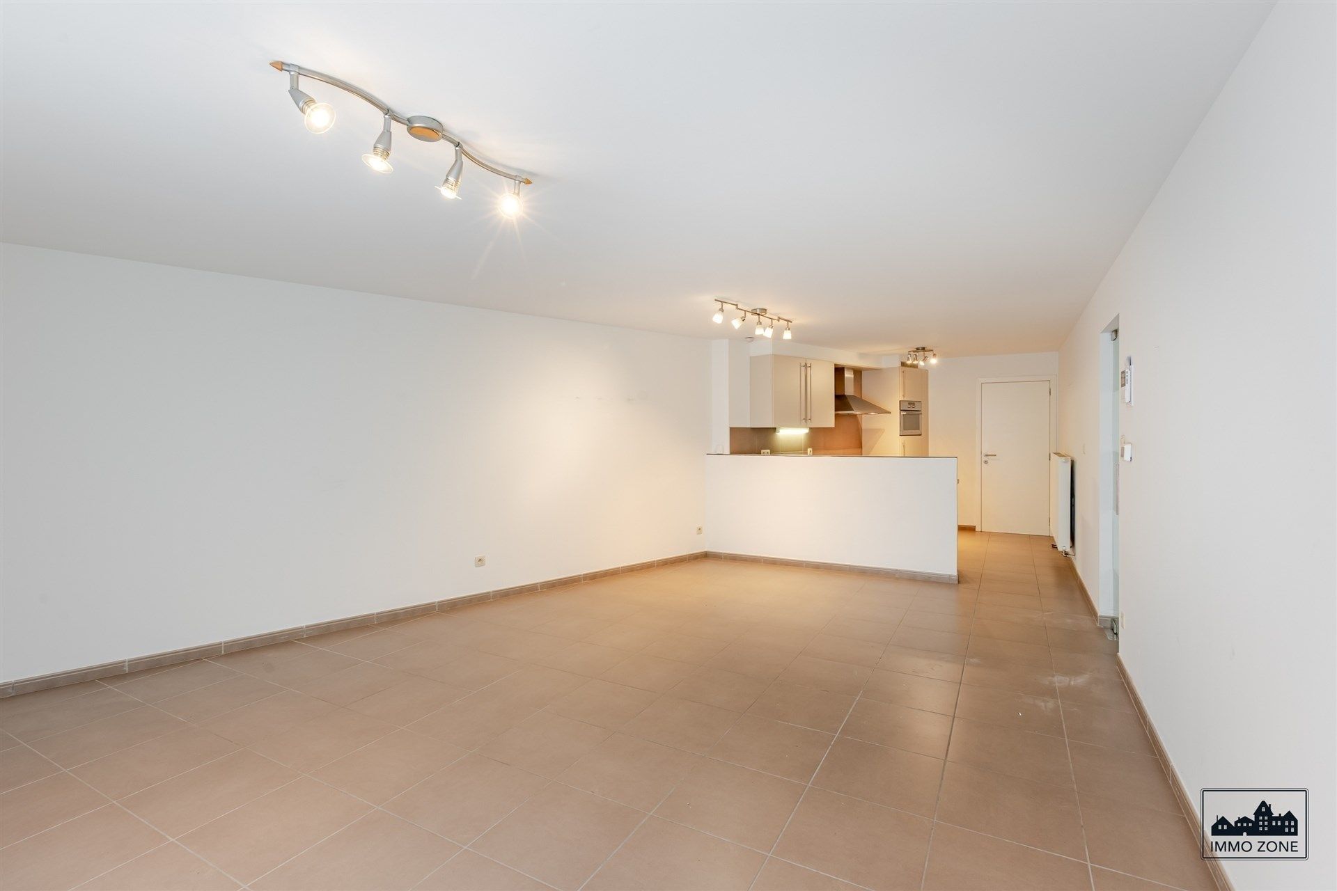 Gelijkvloers modern appartement in centrum Wetteren foto 6
