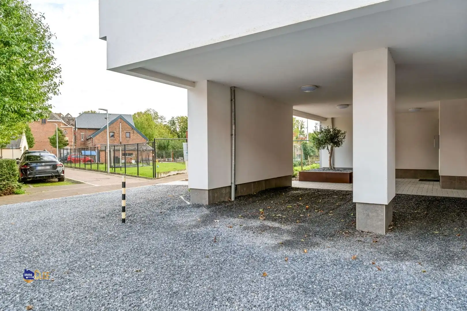 Lichtrijk en luxueus appartement met terras in het rustige Brustem foto 18