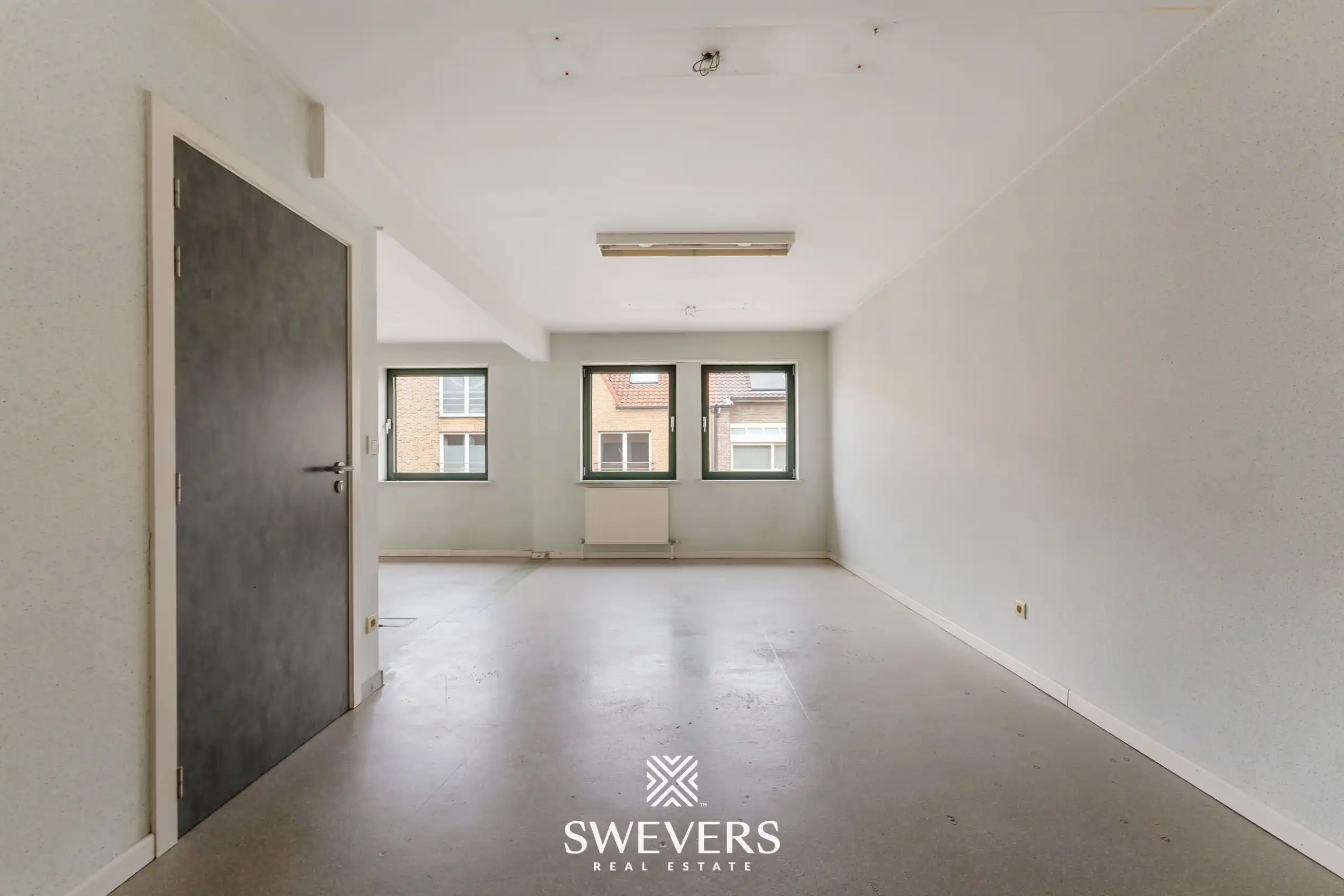 Commerciële opportuniteit met veel visibiliteit en ruimte in het centrum van Beringen foto 31