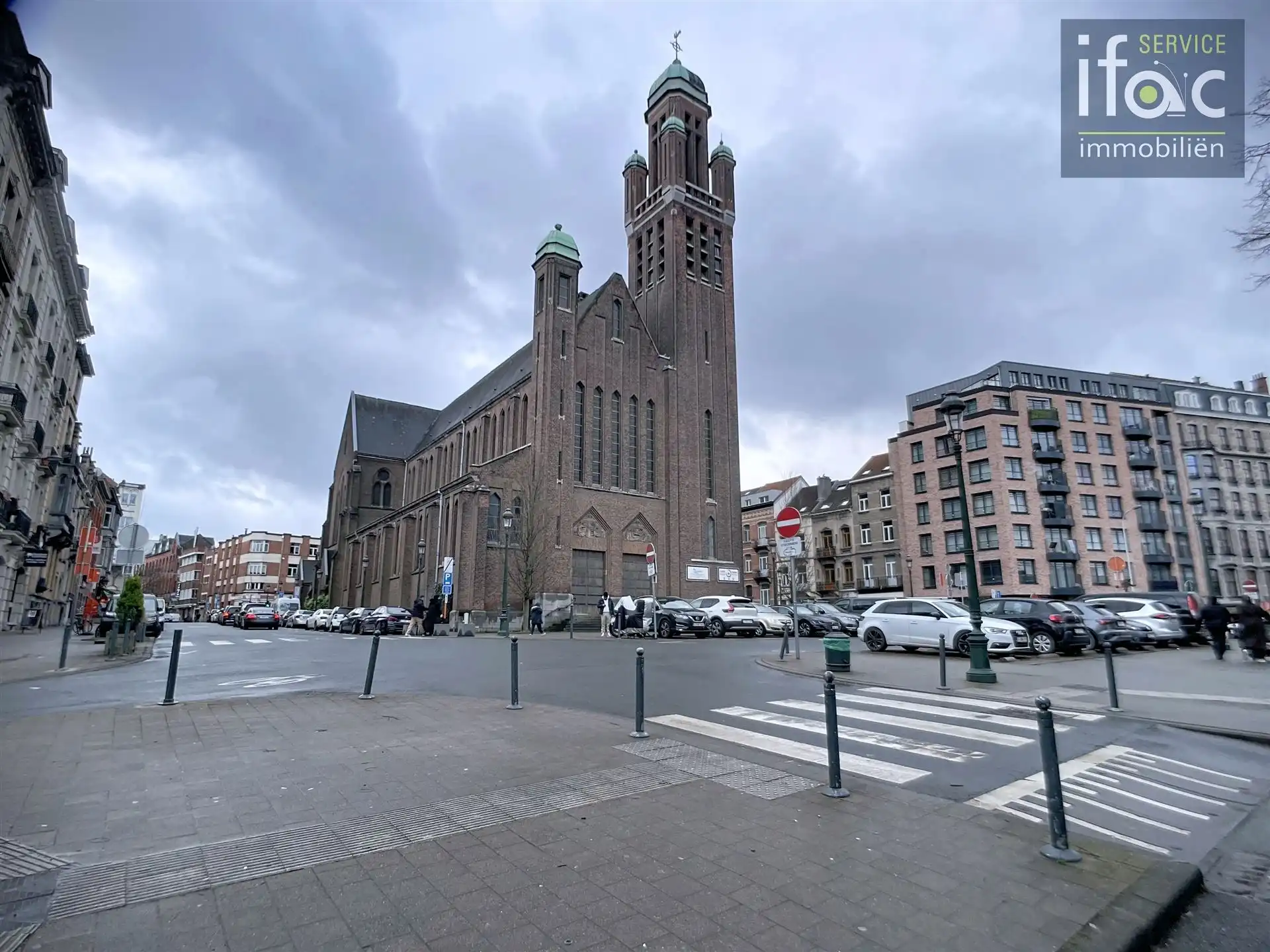 Geweldig één slaapkamer appartement in Schaarbeek foto 18